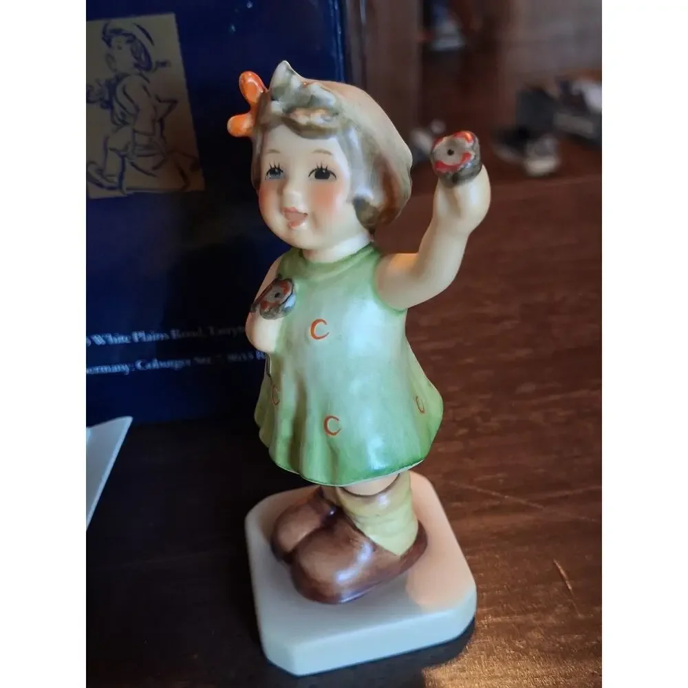 GOEBEL Hummel Figurine #014 